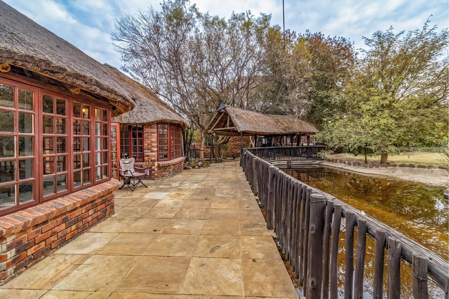 8 Bedroom Property for Sale in Oranjeville Free State